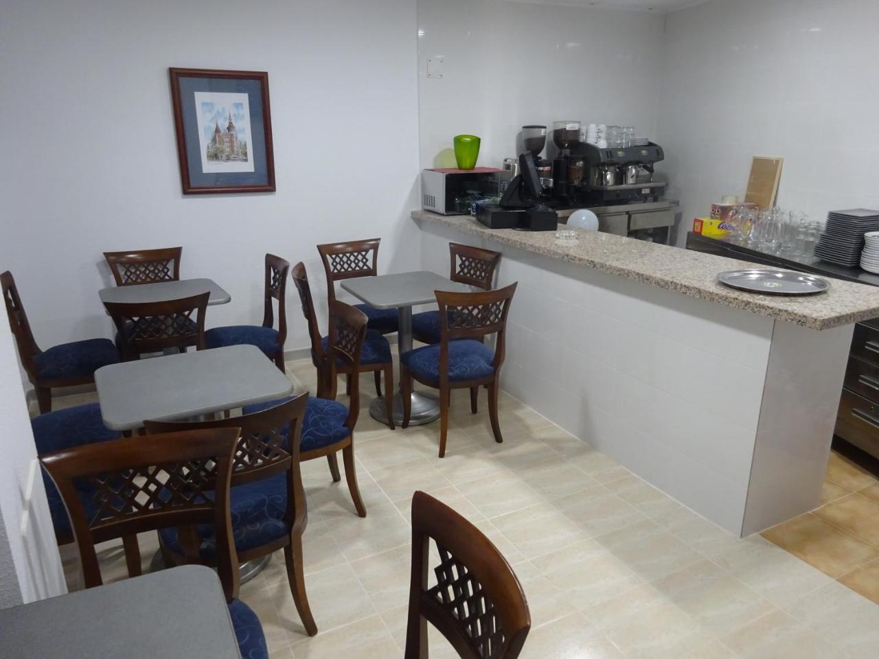 Hostal Lavapies Мадрид Екстериор снимка